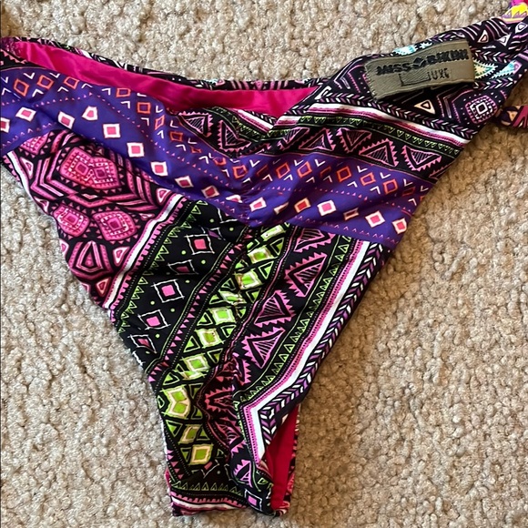 Colorful Patterned Bikini Set - Picture 3 of 5